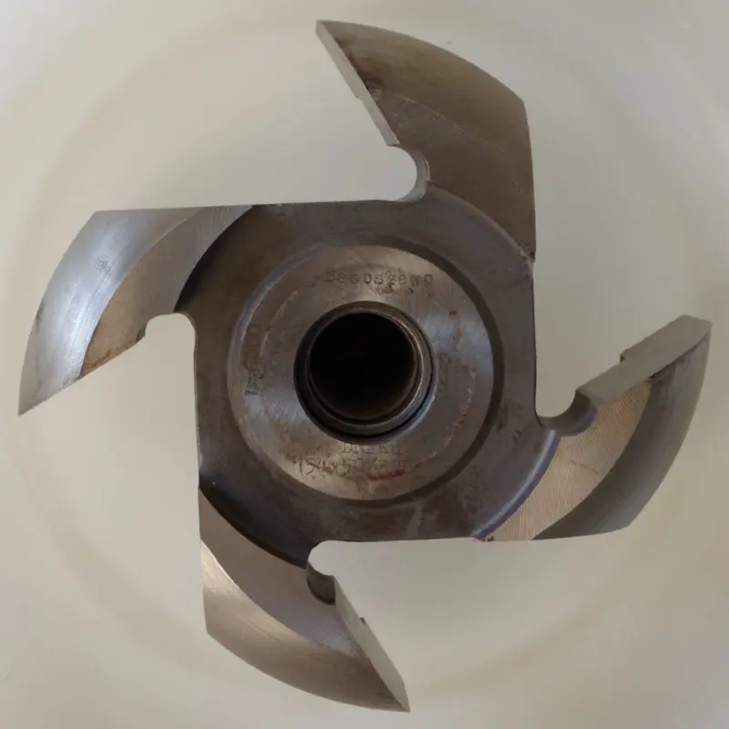 Frez DNFKu 2223 - 154 x 50/30 R-20